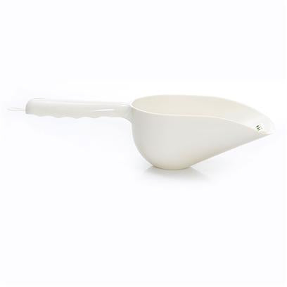 Van Ness 1 Cup Plastic Food Scoop for Dogs and Cats
