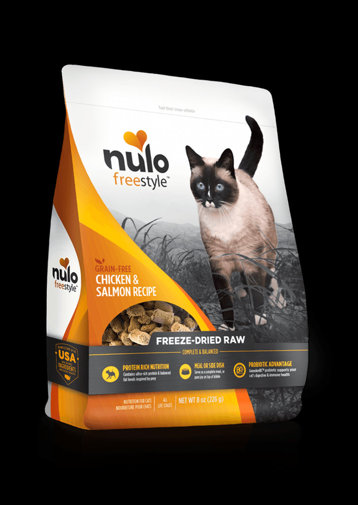 Nulo Freestyle Freeze-Dried Raw Cat Food  Chicken & Salmon  8 oz - Grain Free Cat Food with Probiotics  Ultra-Rich Protein to Support Digestive and Immune Health - Premium Topper  Yellow  8 oz